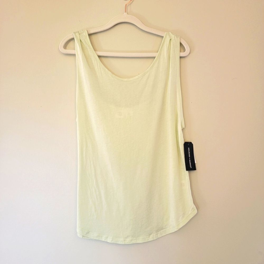 Melrose & Market Tank
